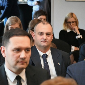 powiat-sesja-uroczysta-fot-zjak18.jpg