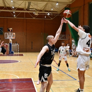 basket_legnica_wilki_zary_fot_dawid_soltys34.JPG