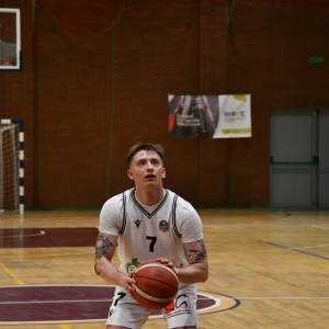 basket_legnica_mkk_gniezno_fot_dawid_soltys027.JPG