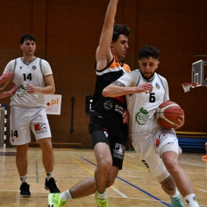 basket_legnica_mkk_gniezno_fot_dawid_soltys072.JPG