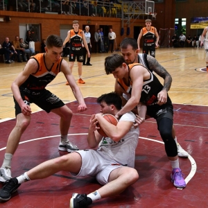 basket_legnica_mkk_gniezno_fot_dawid_soltys091.JPG