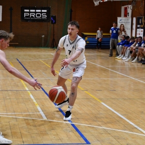 basket_legnica_mkk_gniezno_fot_dawid_soltys110.JPG