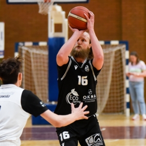 basket-legnica-politechnika-warszawa-fot-BS_25.jpg