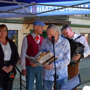 festiwal-folkor-proch-fot-ewajak169.jpg