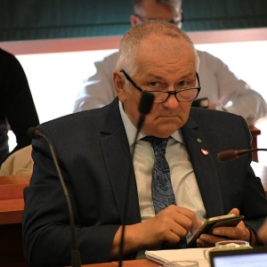 sesja-absolutoryjna-legnica-fot-zjak24.jpg