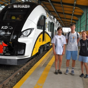 koleje-100-pociag-fot-ewajak010.jpg