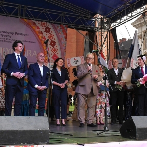 swiat-pod-kyczera-fot-ewajak248.jpg