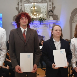 stypendia-legnica-fot-ewajak200.jpg